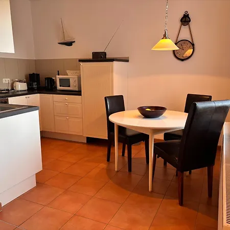 Apartment Kranichhaus Boddenblick Saal