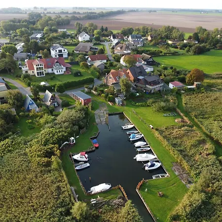 Apartment Kranichhaus Boddenblick Saal